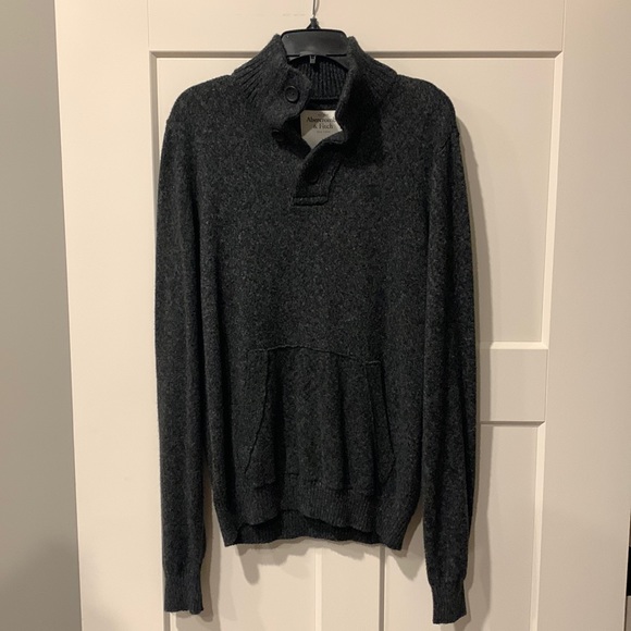 Abercrombie & Fitch Other - Abercrombie mock sweater